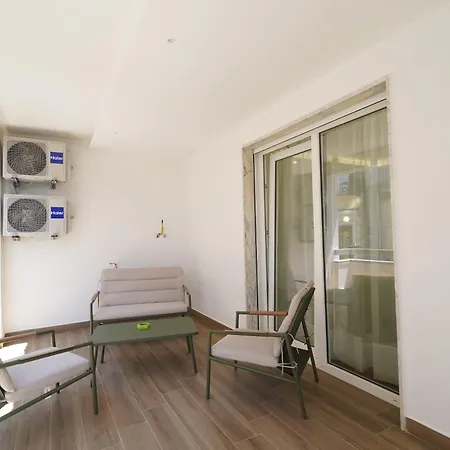 Apartment Imare House -